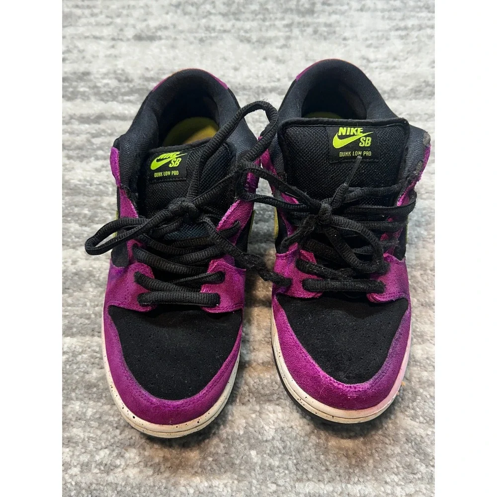 Nike SB Dunk Low‎ Pro Mens 9 Purple Red Plum BQ6817-501 ACG Terra Suede Sneaker